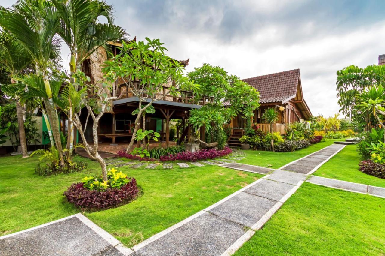 Guest house Bali Natha Front